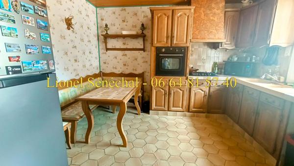 Maison entièrement de plain - pied 7 pièces de 100 m2 sans aucune nuisance sonore et visuelle sur une parcelle de plus de 4 800 m2