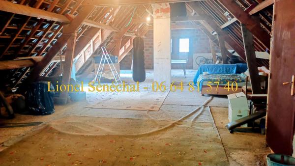 Maison entièrement de plain - pied 7 pièces de 100 m2 sans aucune nuisance sonore et visuelle sur une parcelle de plus de 4 800 m2