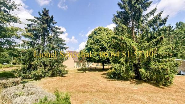 Maison entièrement de plain - pied 7 pièces de 100 m2 sans aucune nuisance sonore et visuelle sur une parcelle de plus de 4 800 m2