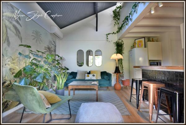 Maison à vendre VILLA 10 pièces de 225 m² SEIGNOSSE (40) Trois logements indépendants, cadre calme et verdoyant.