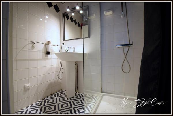 Maison à vendre VILLA 10 pièces de 225 m² SEIGNOSSE (40) Trois logements indépendants, cadre calme et verdoyant.