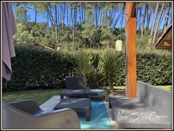 Maison à vendre VILLA 10 pièces de 225 m² SEIGNOSSE (40) Trois logements indépendants, cadre calme et verdoyant.