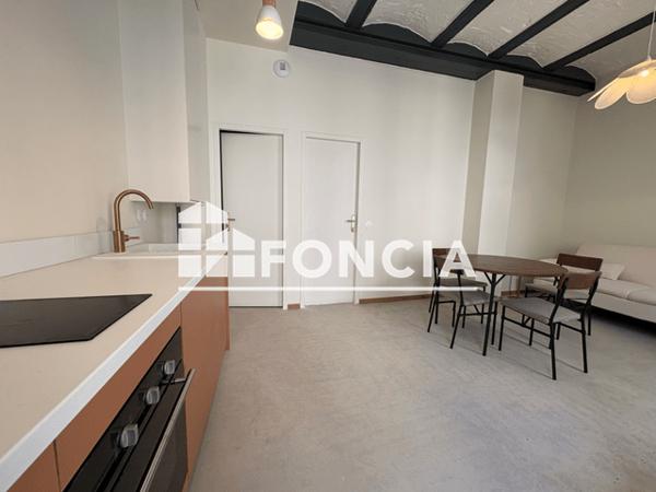 Location Appartement meublé 2 pièces 41.1 m² - 7 rue des Nouvelles Arènes Beziers 34500