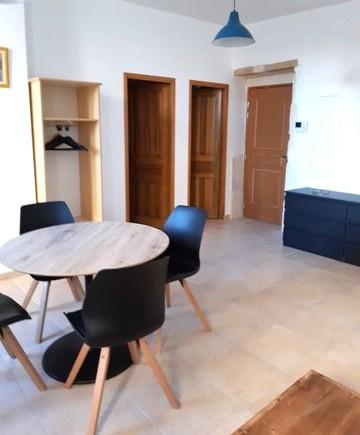 Studio meublé 40 m² Bagnols-sur-Cèze (30200)