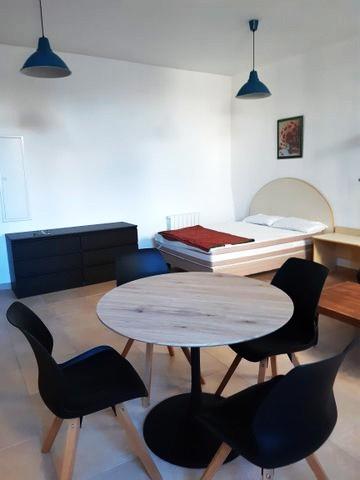 Studio meublé 40 m² Bagnols-sur-Cèze (30200)