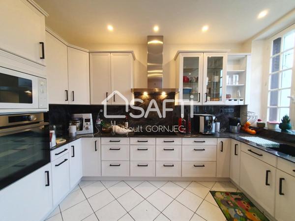 Demeure de charme au centre du village recherché de Thomery