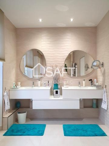 Demeure de charme au centre du village recherché de Thomery