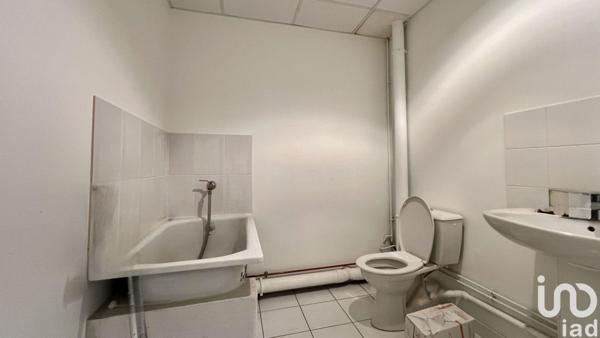 Location local d’activité 180 m² Santeny