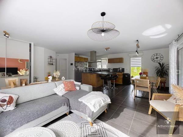 Vente Maison 6 pièces 117 m2 à Commelle-Vernay