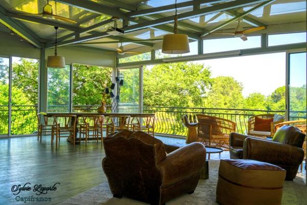 Propriete à vendre 14 pièces SAINTE LIVRADE SUR LOT (47)Sainte-Livrade-sur-Lot – Propriété de caractère à projets multiples en bord de rivière avec accès privatif au Lot