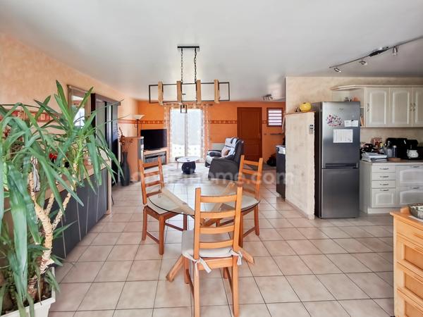 MAISON TRADITIONNELLE OFFRANT 5 CHAMBRES