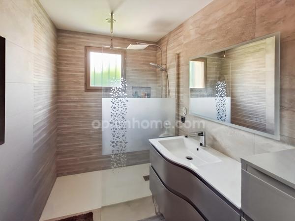 MAISON TRADITIONNELLE OFFRANT 5 CHAMBRES