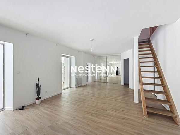 Ancien corps de ferme avec véranda intégralement rénové avec soin - Joué-lès-Tours