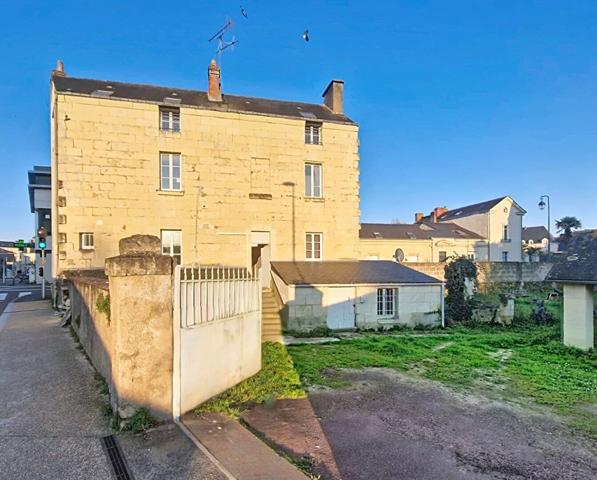 Immeuble Saint Hilaire Saint Florent 8 pièce(s) 165 m2