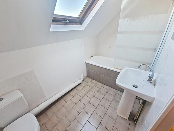 Immeuble Saint Hilaire Saint Florent 8 pièce(s) 165 m2