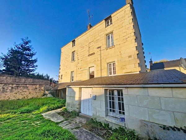 Immeuble Saint Hilaire Saint Florent 8 pièce(s) 165 m2