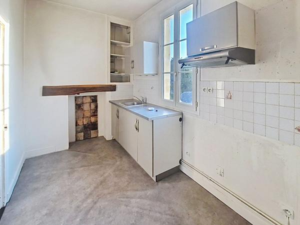Immeuble Saint Hilaire Saint Florent 8 pièce(s) 165 m2