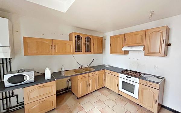 Appartement à vendre    2 pièces • 64 m2 Pouilly-sous-Charlieu