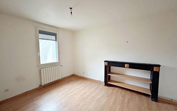 Appartement à vendre    2 pièces • 64 m2 Pouilly-sous-Charlieu