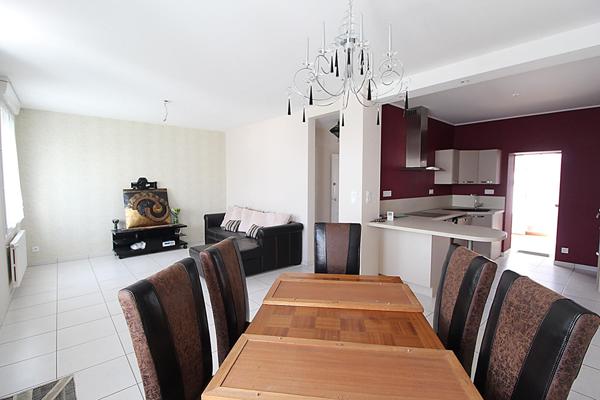 Maison - 6 pièces - 103 m²