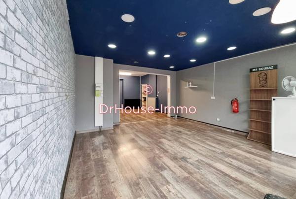 Commerce à louer 3 pièces de 65 m²
