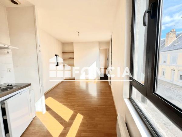 Location Appartement 2 pièces 34.1 m² - 35 RUE JAHARD Montval Sur Loir 72500