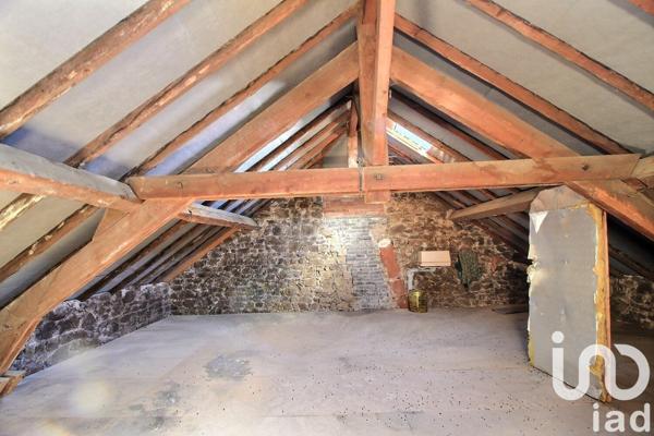 Maison traditionnelle 5 pièces de 96 m² à Les Mars (23700)