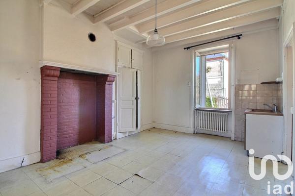 Maison traditionnelle 5 pièces de 96 m² à Les Mars (23700)