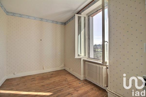Maison traditionnelle 5 pièces de 96 m² à Les Mars (23700)