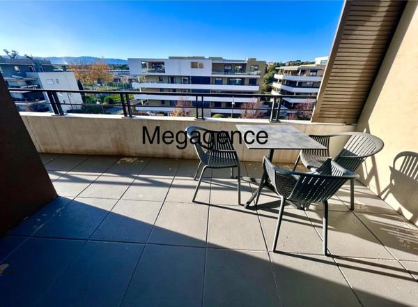 Appartement à FREJUS, 83600 - 3 pièces 62m²