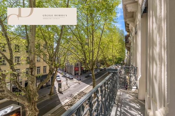 Appartement
         4 pièces
        - 109 m² Bien prestige 635 000 € *