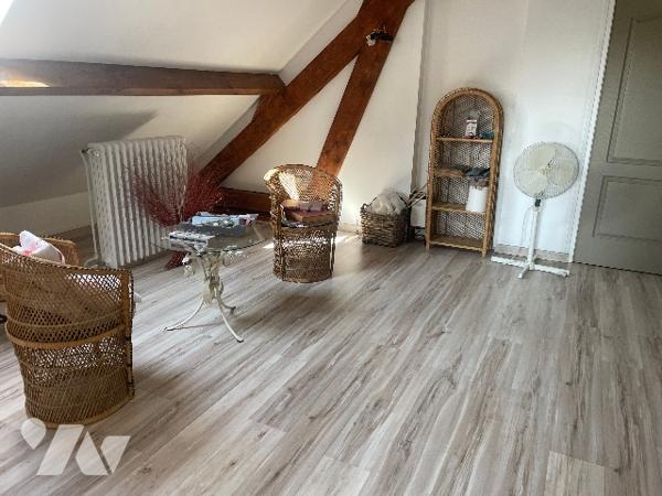 A 10 minutes de SOISSONS - Située à AMBLENY - Maison d'environ 150 m² habitable avec jardin