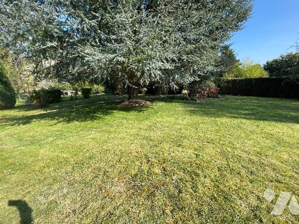 A 10 minutes de SOISSONS - Située à AMBLENY - Maison d'environ 150 m² habitable avec jardin