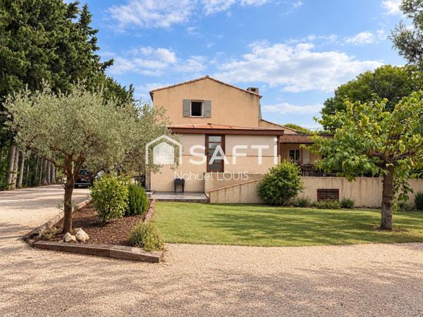 MAISON – 300 M² – TERRAIN 4 336 M² – PISCINE
