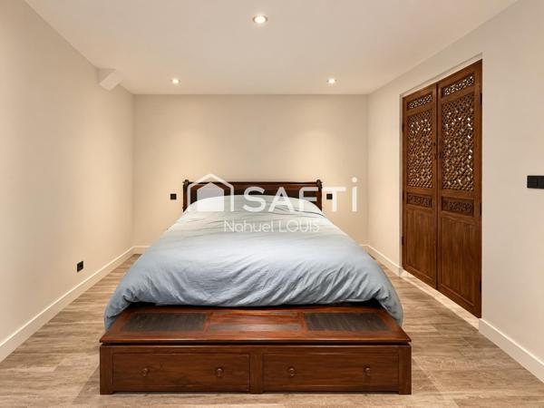 MAISON – 300 M² – TERRAIN 4 336 M² – PISCINE