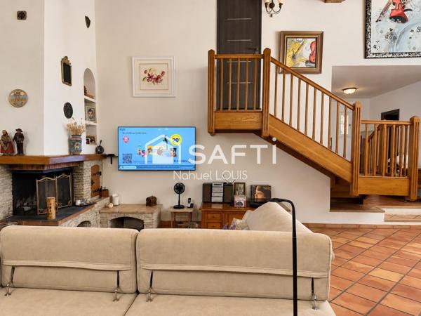 MAISON – 300 M² – TERRAIN 4 336 M² – PISCINE