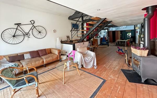 Appartement à vendre    5 pièces •  Le Coteau