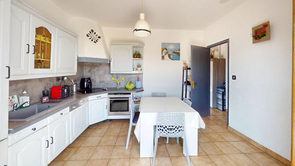 Maison de 85 m² sur les fosses rouges.