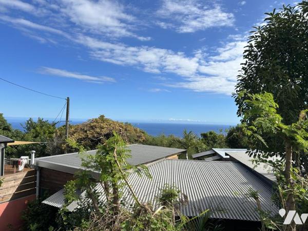 La mer à l'horizon pour ce grand terrain à SAINT-LEU