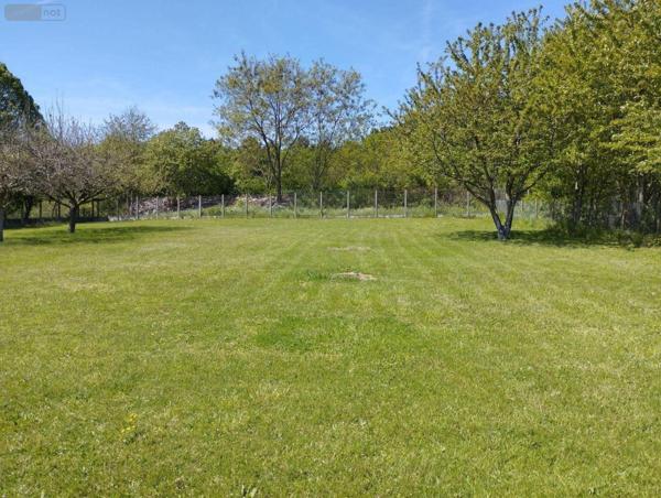 Terrain à Batir à vendre à Changé dans la Sarthe (72560), ref : 16687/3