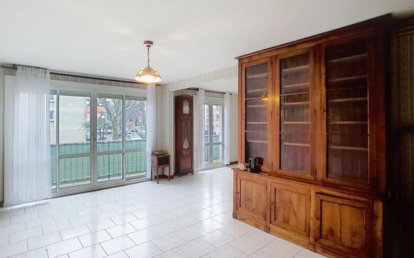 Appartement à vendre    4 pièces • 76,43 m2 Rezé