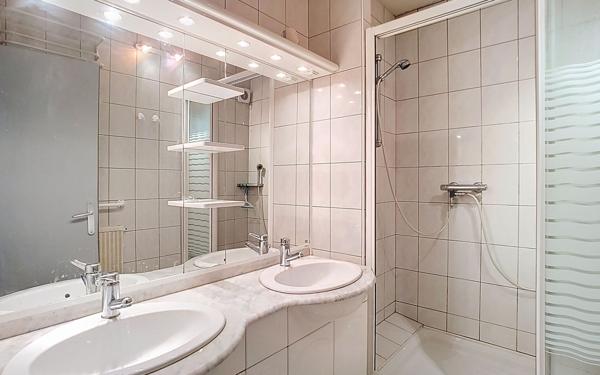 Appartement à vendre    4 pièces • 76,43 m2 Rezé