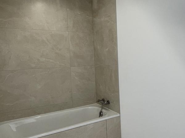 Appartement
         5 pièces
        - 140 m² Bien prestige 665 000 € *