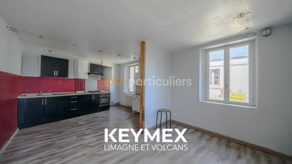 Vente
                Maison76 m² - 3 Pièces -
                    VEYRE MONTON (63960)
