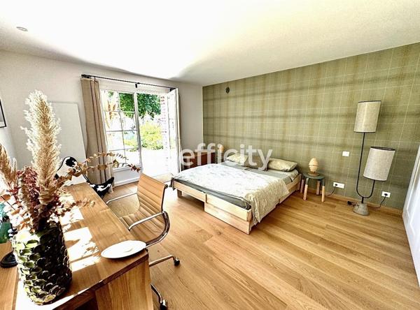 Maison
         5 pièces
        - 76 m² Bien prestige