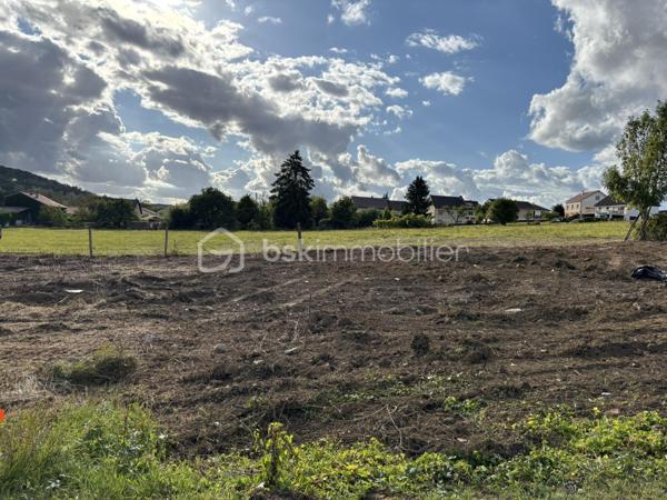 Terrain de 2 331 m²