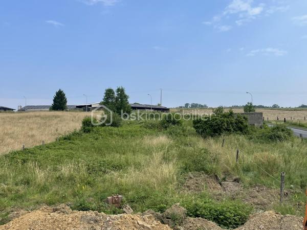 Terrain de 2 331 m²