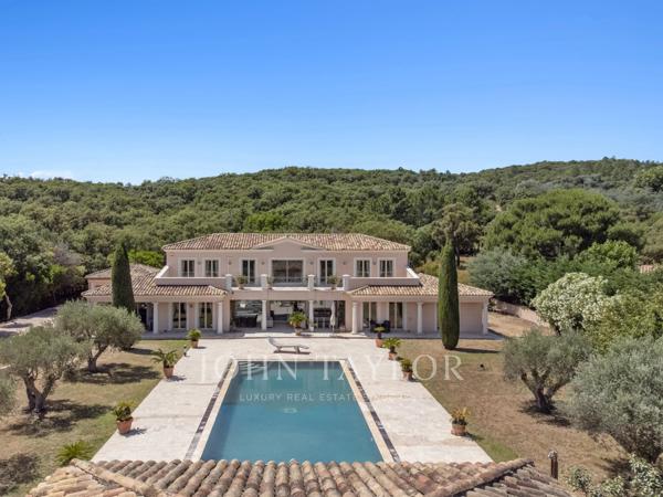 VILLA RENOVEE AU CALME