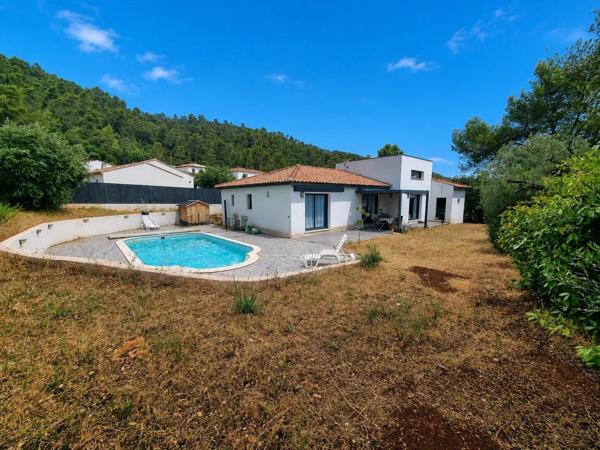 Vente                                                      Maison
                        
                     4 pièces                      113 m2                     à Le Luc