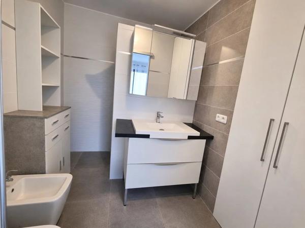 Vente                                                      Maison
                        
                     4 pièces                      113 m2                     à Le Luc